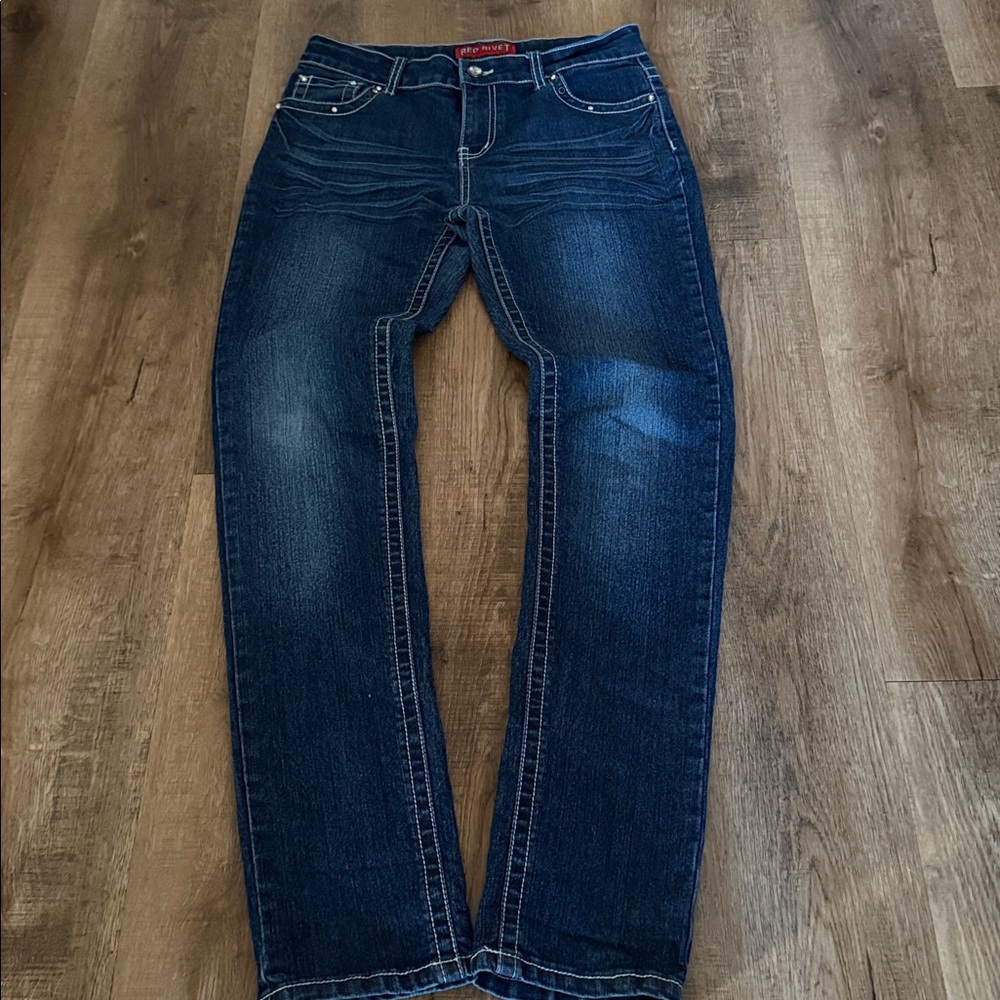Red Rivet Blue jeans w/stone rivet embellishments